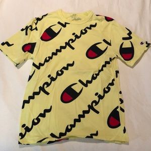 Champion Repeating Logo Streetwear Short Sleeve T-Shirt Size MEDIUM